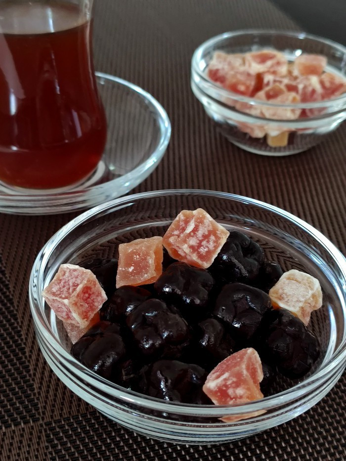 Chocolate cacao "Папайя в шоколаде на финиковом пекмезе", 60 г.