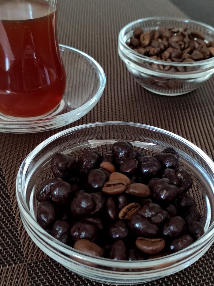 Chocolate cacao "Зерна кофе в шоколаде  на финиковом пекмезе", 60 г.